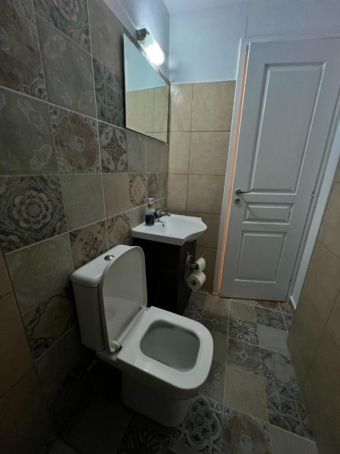 Sunmer Apartment 1Minute From Sea, 15 Min From The Airport Artemis City Center Dış mekan fotoğraf